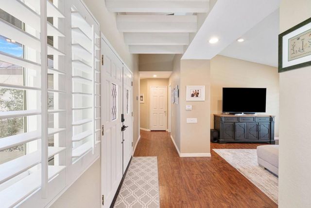 43911 La Carmela Drive, Palm Desert, CA 92211