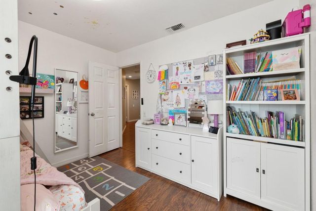 43911 La Carmela Drive, Palm Desert, CA 92211