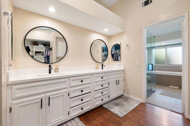 43911 La Carmela Drive, Palm Desert, CA 92211