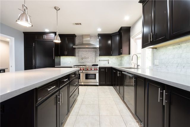 10036 Andasol Avenue, Northridge, CA 91325