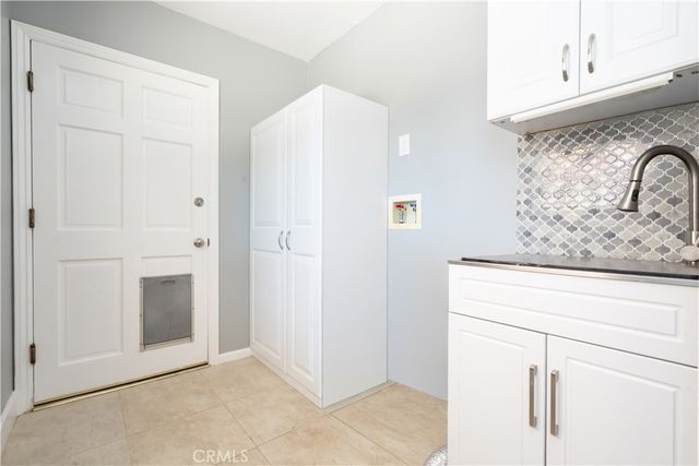 10036 Andasol Avenue, Northridge, CA 91325