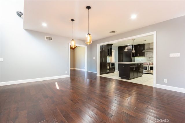 10036 Andasol Avenue, Northridge, CA 91325