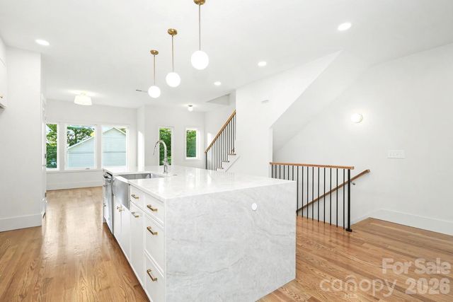 1424 Lomax Avenue, Charlotte, NC 28211