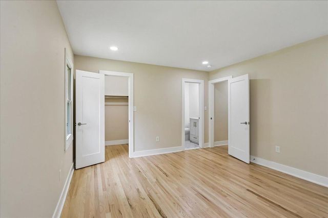 8607 WILD OLIVE DR, Potomac, MD 20854