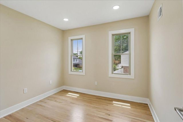 8607 WILD OLIVE DR, Potomac, MD 20854