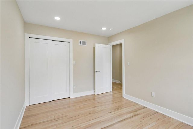8607 WILD OLIVE DR, Potomac, MD 20854