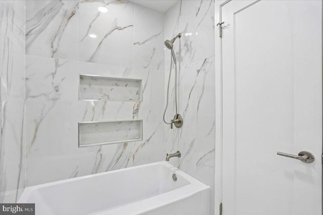 8607 WILD OLIVE DR, Potomac, MD 20854
