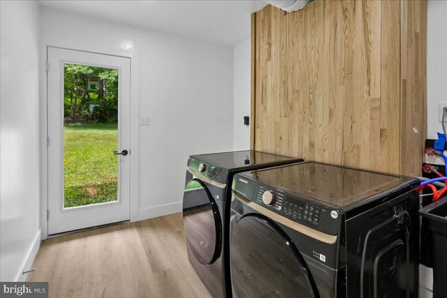 8607 WILD OLIVE DR, Potomac, MD 20854