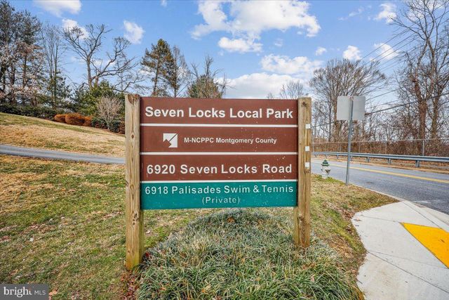 8607 WILD OLIVE DR, Potomac, MD 20854