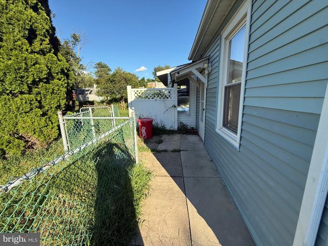 220 10TH ST, Brookhaven, PA 19015