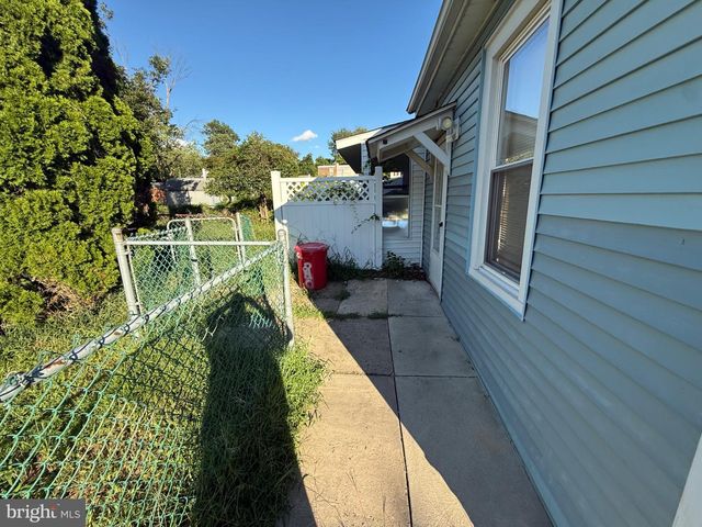 220 10TH ST, Brookhaven, PA 19015