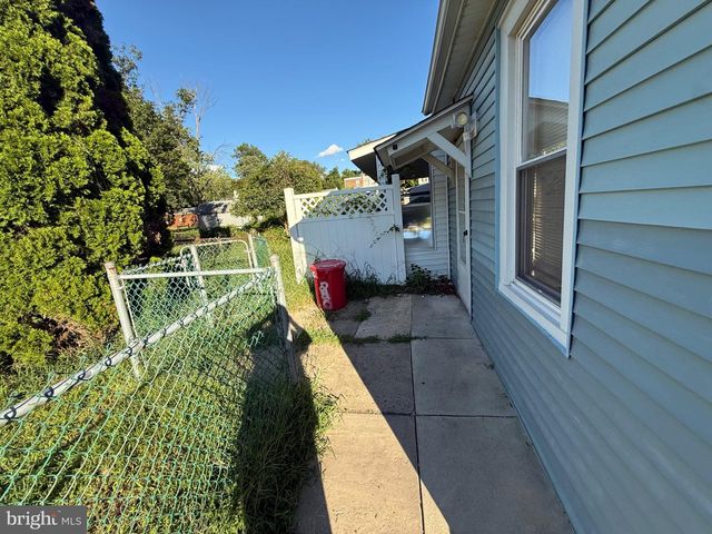 220 10TH ST, Brookhaven, PA 19015