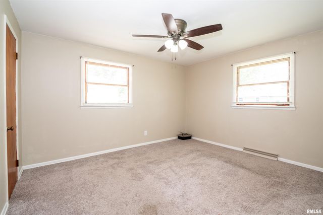 108 DUENSING Lane, Washington, IL 61571