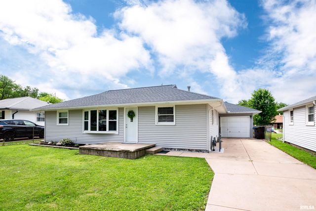 108 DUENSING Lane, Washington, IL 61571