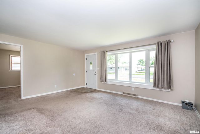 108 DUENSING Lane, Washington, IL 61571