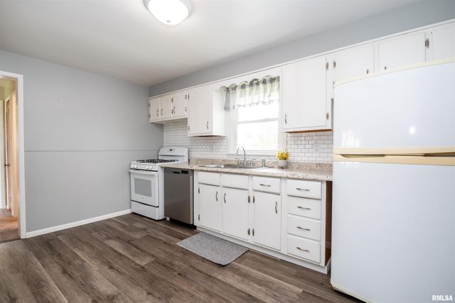 108 DUENSING Lane, Washington, IL 61571