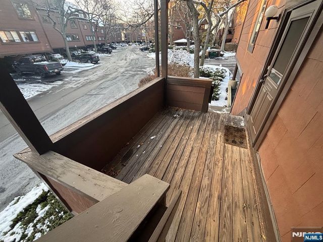 224 Sandcastle Key 224, Secaucus, NJ 07094