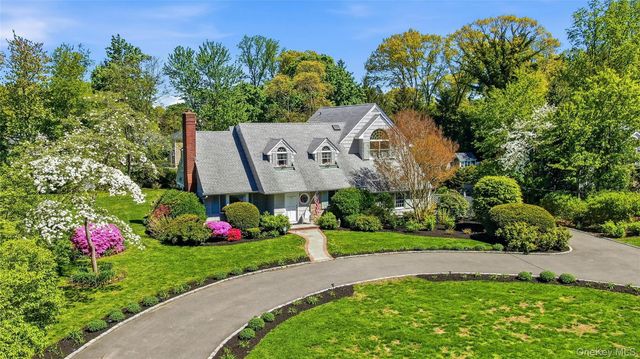9 Townsend Road, Glen Cove, NY 11542