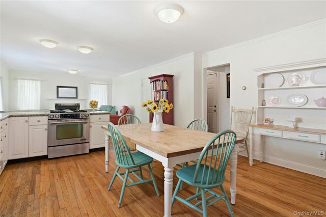 9 Townsend Road, Glen Cove, NY 11542