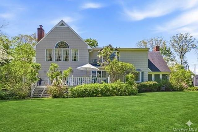 9 Townsend Road, Glen Cove, NY 11542