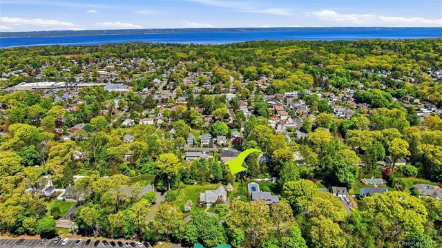 9 Townsend Road, Glen Cove, NY 11542