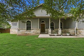 182 Waipahoehoe DR, Bastrop, TX 78602