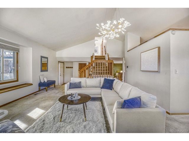 2912 Lake Park Way, Longmont, CO 80503