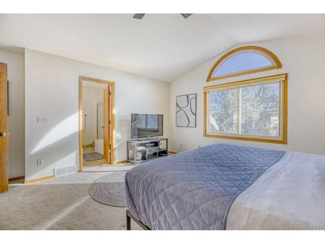 2912 Lake Park Way, Longmont, CO 80503