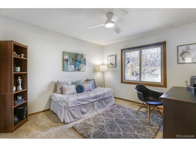 2912 Lake Park Way, Longmont, CO 80503