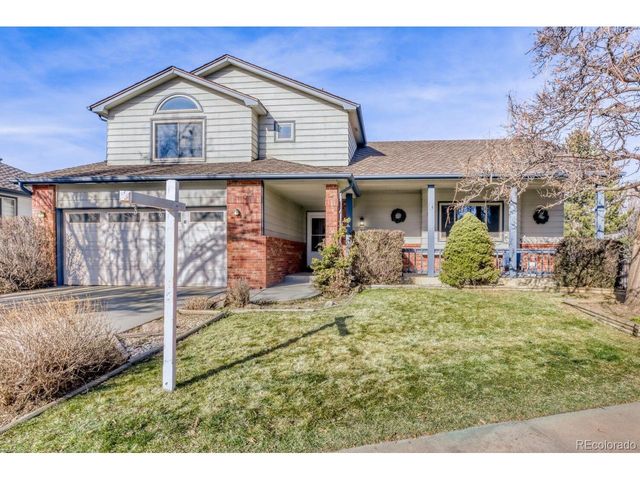 2912 Lake Park Way, Longmont, CO 80503