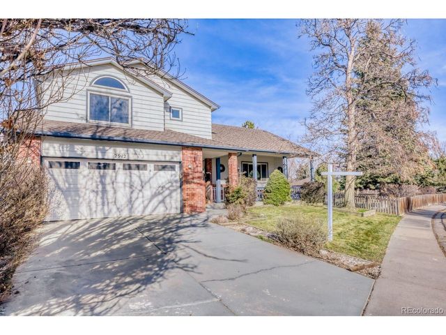 2912 Lake Park Way, Longmont, CO 80503