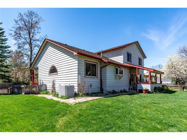 2912 Lake Park Way, Longmont, CO 80503