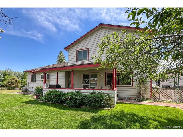 2912 Lake Park Way, Longmont, CO 80503