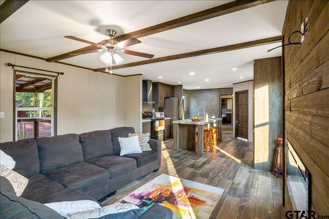 409 Willow, Wills Point, TX 75169