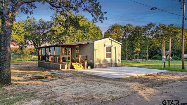 409 Willow, Wills Point, TX 75169