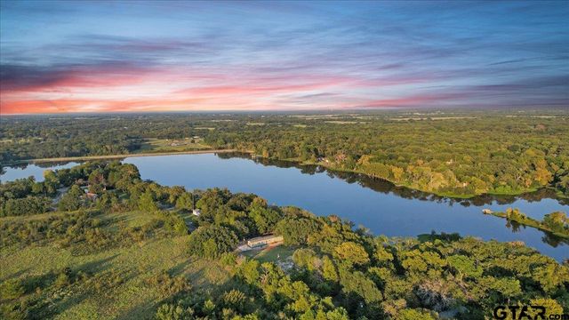 409 Willow, Wills Point, TX 75169