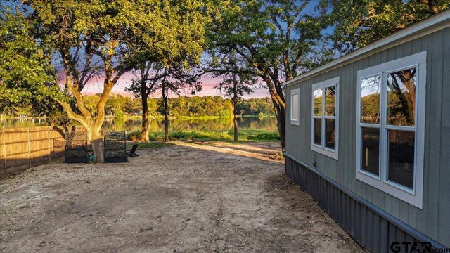 409 Willow, Wills Point, TX 75169