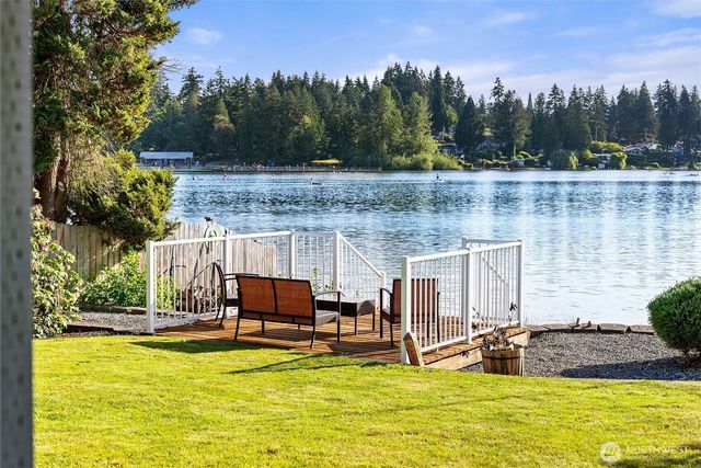 30415 28th Avenue S, Federal Way, WA 98003