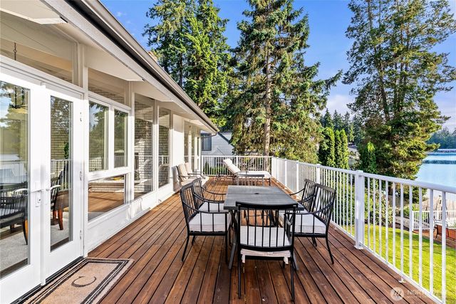 30415 28th Avenue S, Federal Way, WA 98003
