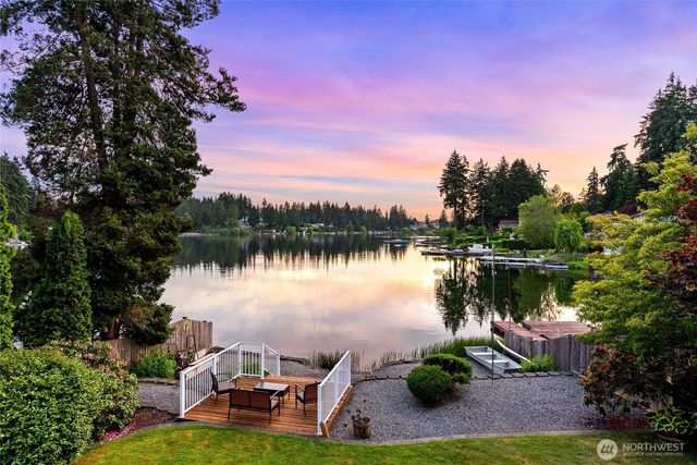 30415 28th Avenue S, Federal Way, WA 98003