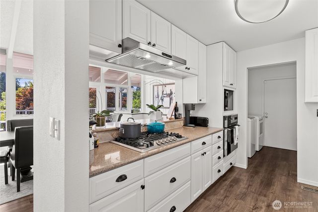 30415 28th Avenue S, Federal Way, WA 98003