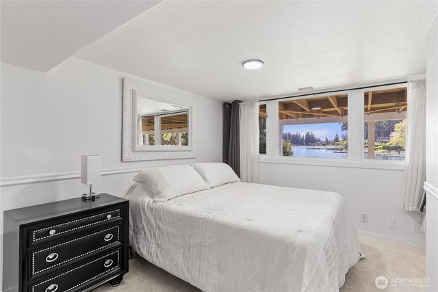 30415 28th Avenue S, Federal Way, WA 98003