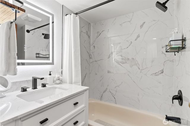 30415 28th Avenue S, Federal Way, WA 98003
