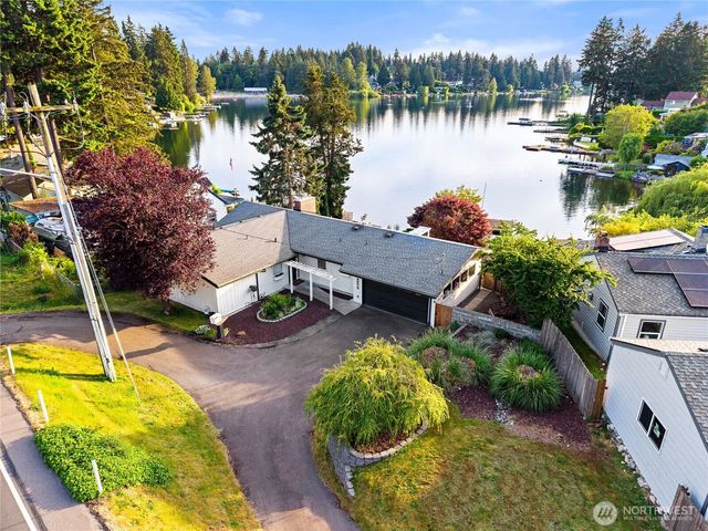 30415 28th Avenue S, Federal Way, WA 98003