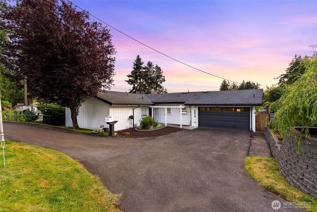 30415 28th Avenue S, Federal Way, WA 98003