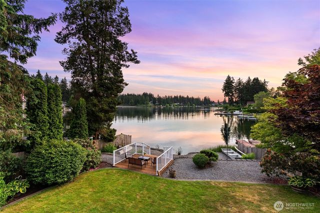 30415 28th Avenue S, Federal Way, WA 98003
