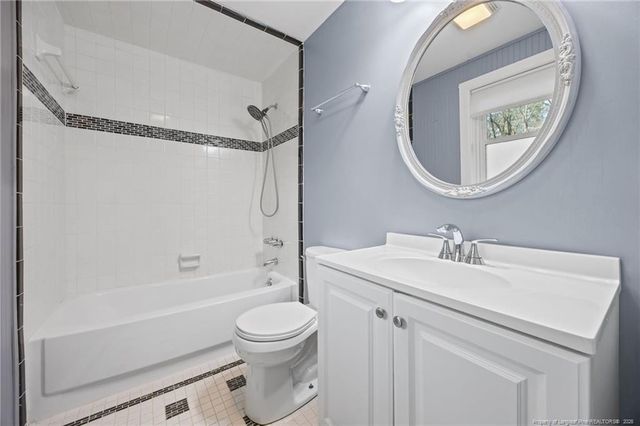 117 Lakeview Drive, Whispering Pines, NC 28327