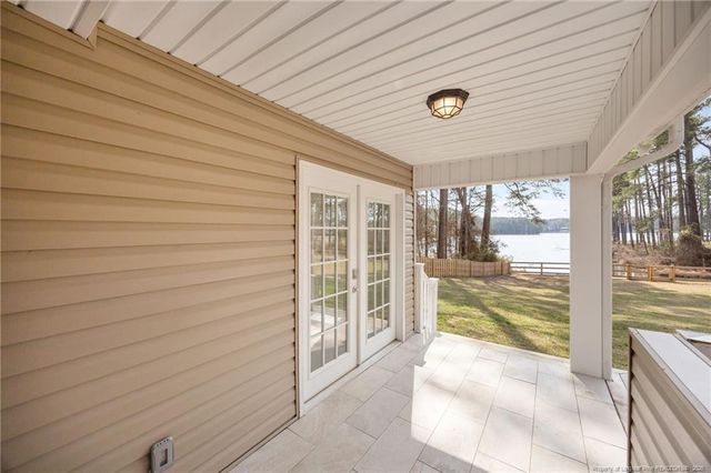 117 Lakeview Drive, Whispering Pines, NC 28327