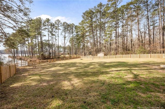 117 Lakeview Drive, Whispering Pines, NC 28327