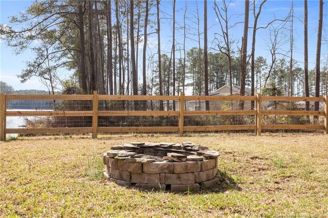 117 Lakeview Drive, Whispering Pines, NC 28327